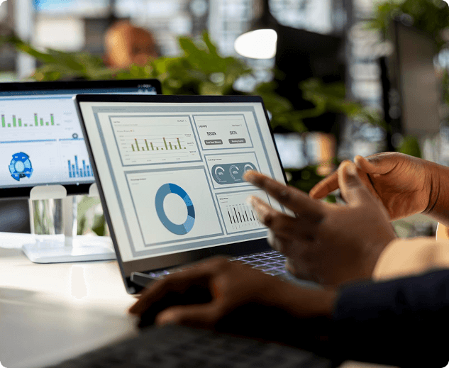 Person using JewelTec on laptop